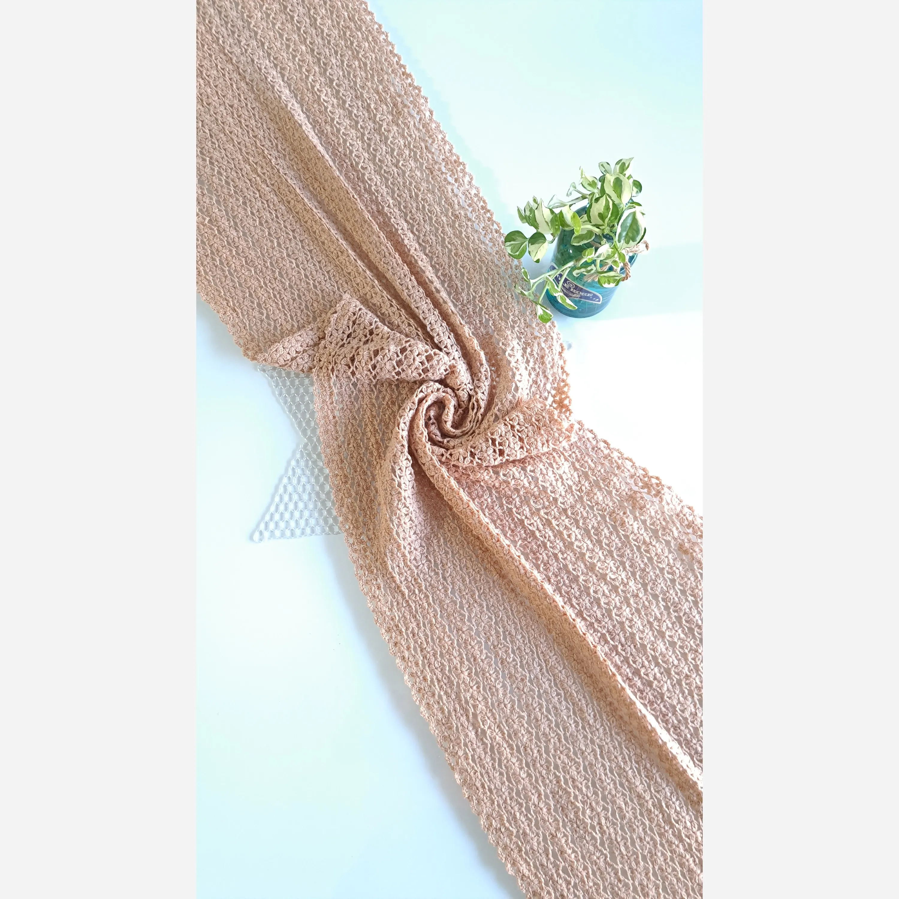 شال بافتنی زنانه دستباف رنگ نخودی ابعاد 200 در 50 سانت