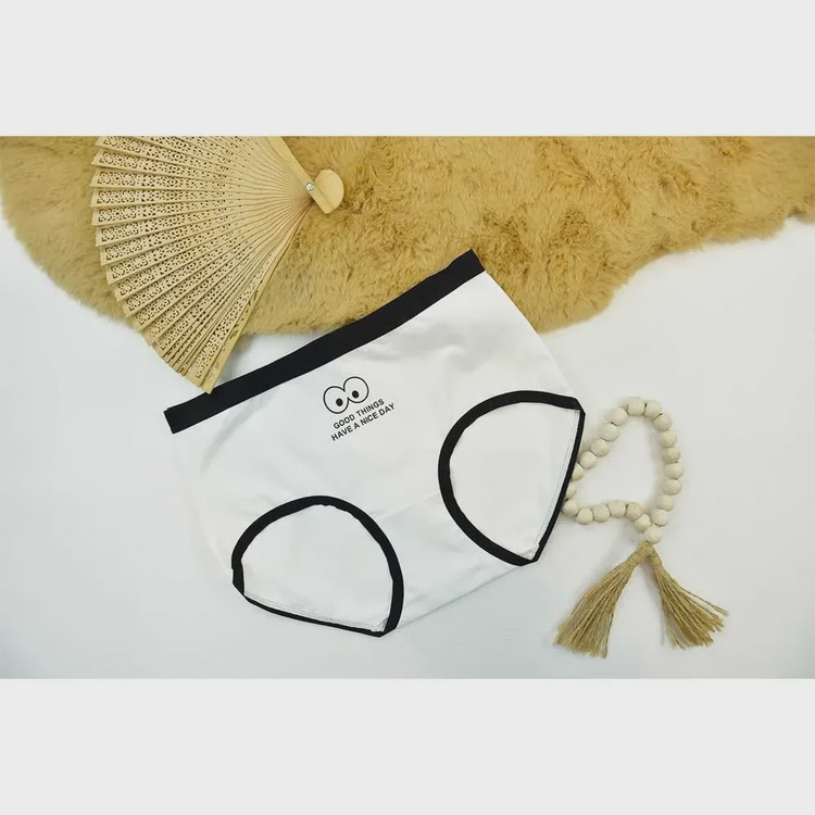 شورت زنانه نخی وارداتی طرح چشم کد 11568 سایز L