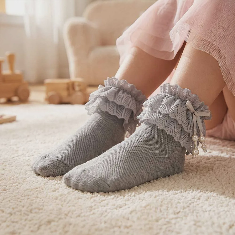 جوراب دخترانه گلدار پنبه ای