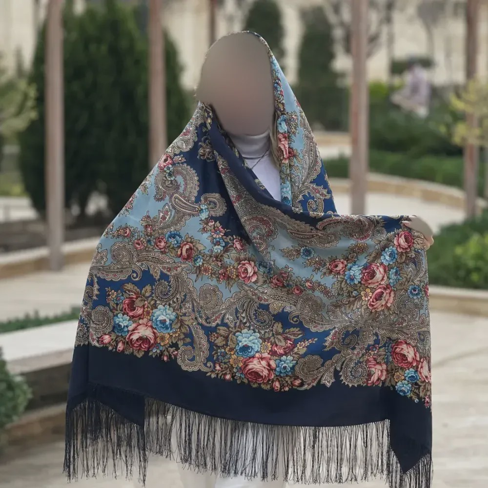 روسری پشمی اصیل ترکمن طرح آیلین آبی سایز 148 در 148 سانتی متر