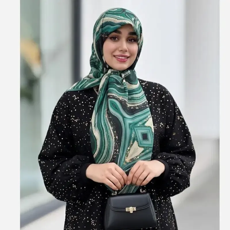 روسری نخی کاستوم طرح رزین قواره 110 و 115 سانتی متر