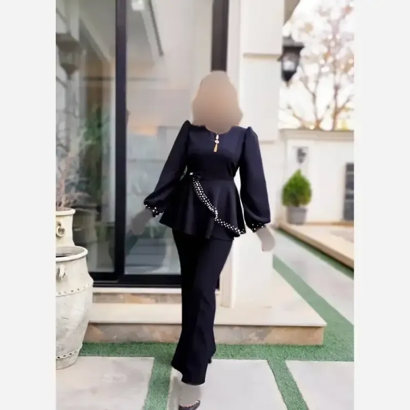 ست چهارتکه زنانه شومیز و شلوار کرپ مازراتی طرح ناز با تل و گردنبند