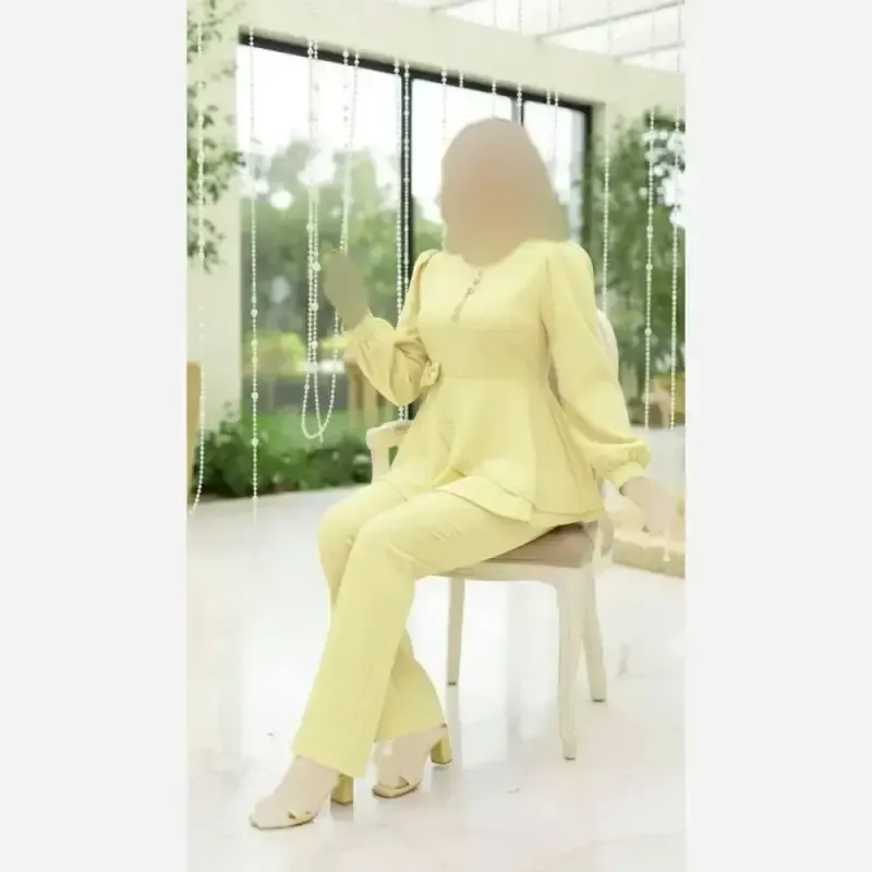 ست چهارتکه زنانه شومیز و شلوار کرپ مازراتی طرح ناز با تل و گردنبند