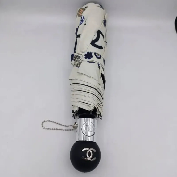 چتر اتوماتیک برند چنل CHANEL ضد باد با پارچه نانو و جعبه کادویی رنگ کرم نخودی