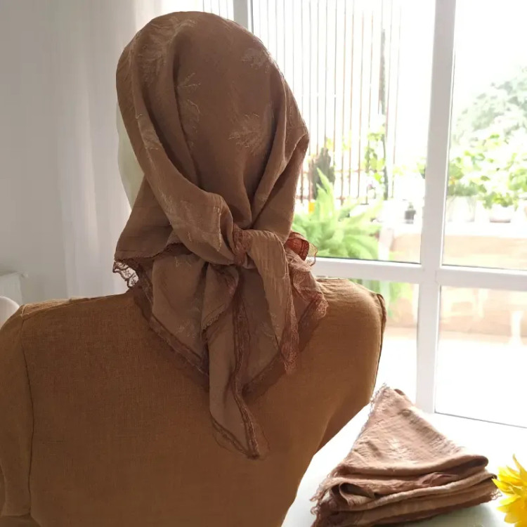 مینی اسکارف بافت زنانه ابعاد 62 در 62 سانتی متر