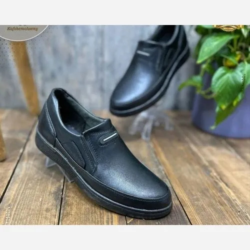 ست کفش و کمربند مردانه مدل جردن رنگ مشکی طبی دوردوخت اشترابل سایز 40 تا 44