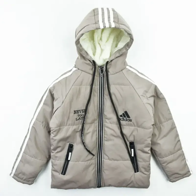 کاپشن پسرانه ADIDAS شمعی رنگ خاکی مناسب پاییز و زمستان
