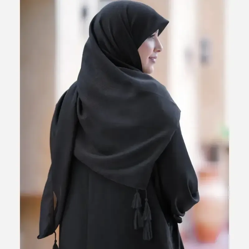 روسری سوپر نخ ساده قواره بزرگ منگوله دار سورمه ای و مشکی