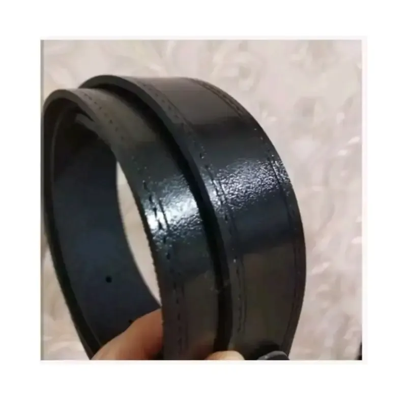کمربند چرم صنعتی مشکی پهنا 3/5 طول 125 با سگک آبکاری شده