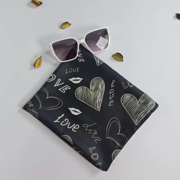 شال نخی درجه یک دور دوخت قواره 60*160 مشکی