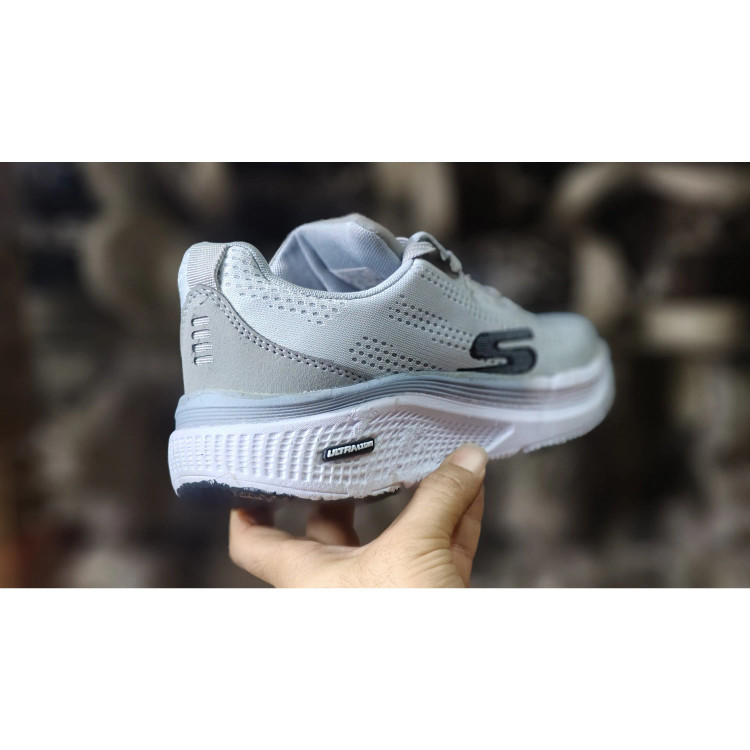کفش اسپرت مردانه اسکیچرز طوسی سفید سایز 41 تا 44