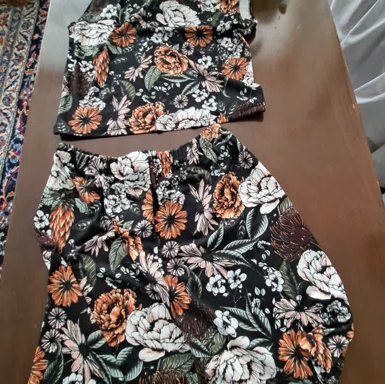ست تاپ نیم تنه و شورتک موهر